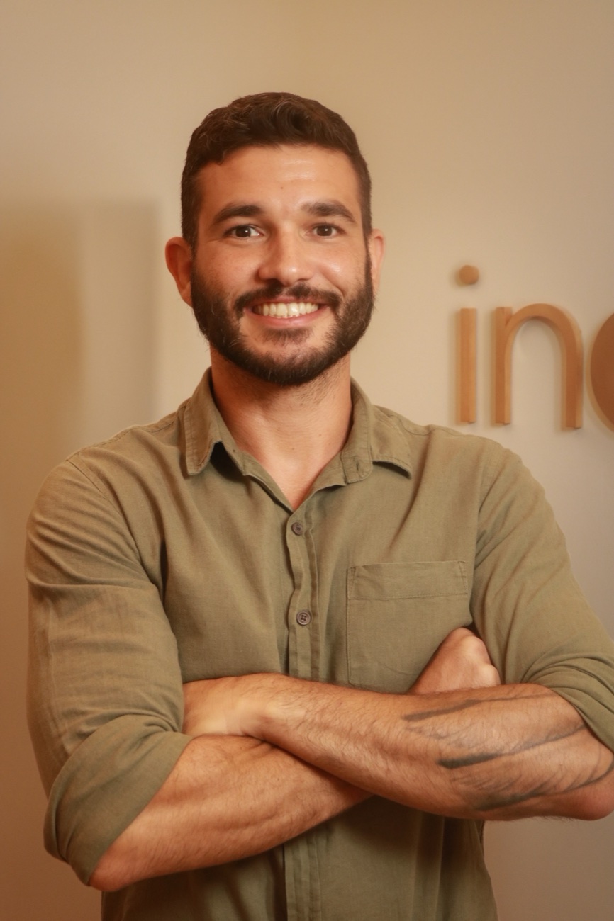 Dr. Fanor Marques, Endodontia, Periodontia e Prótese na inclinic